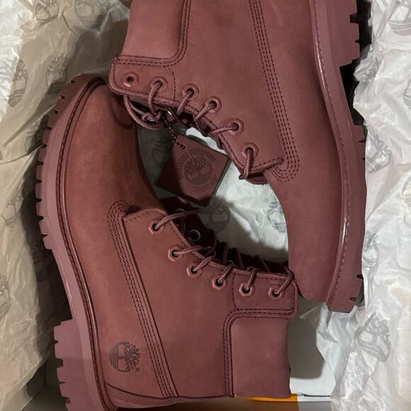 Premium 6 inch Lace Waterproof Women´s Boots - Size 5.5